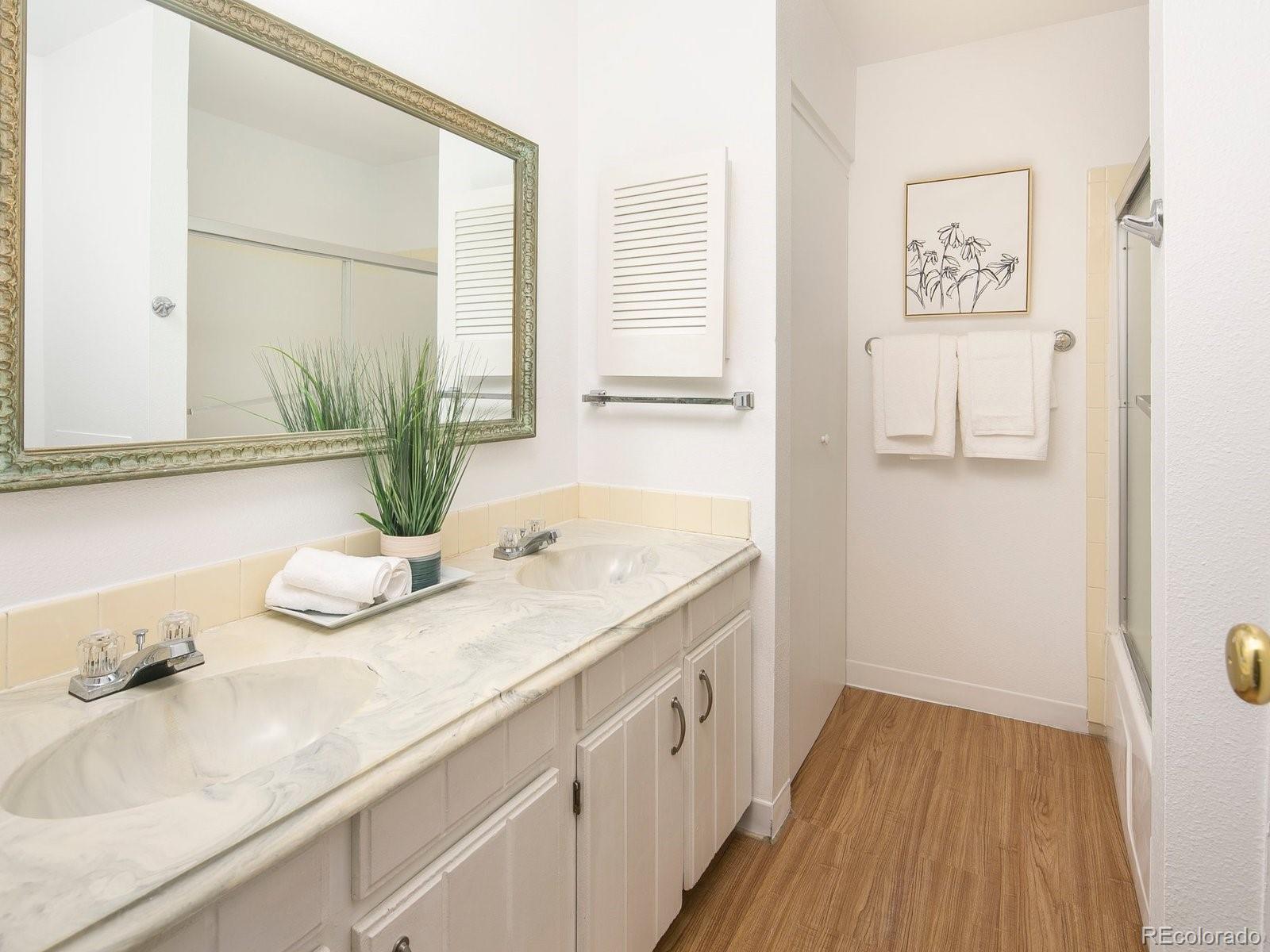 MLS Image #17 for 7478 e princeton avenue,denver, Colorado