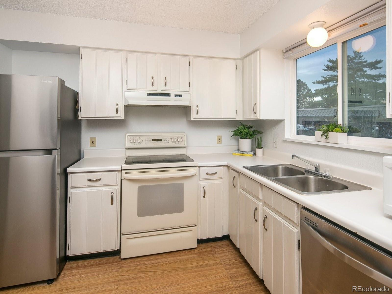 MLS Image #8 for 7478 e princeton avenue,denver, Colorado