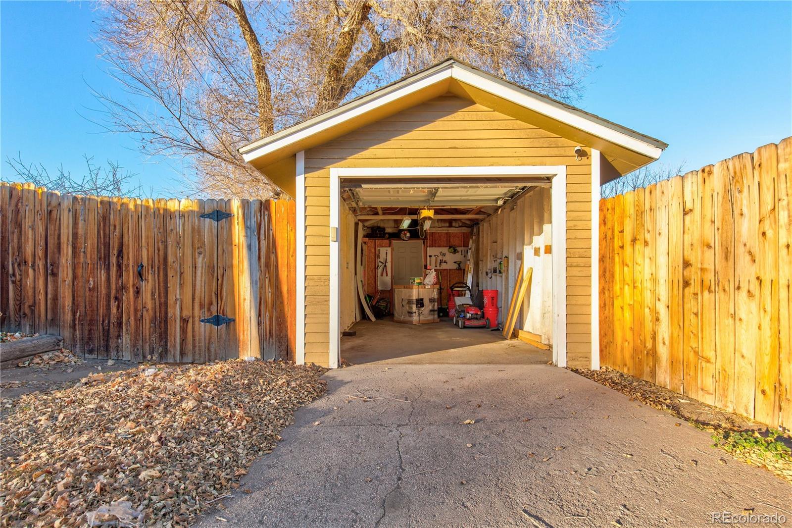 MLS Image #23 for 2095 s knox court,denver, Colorado