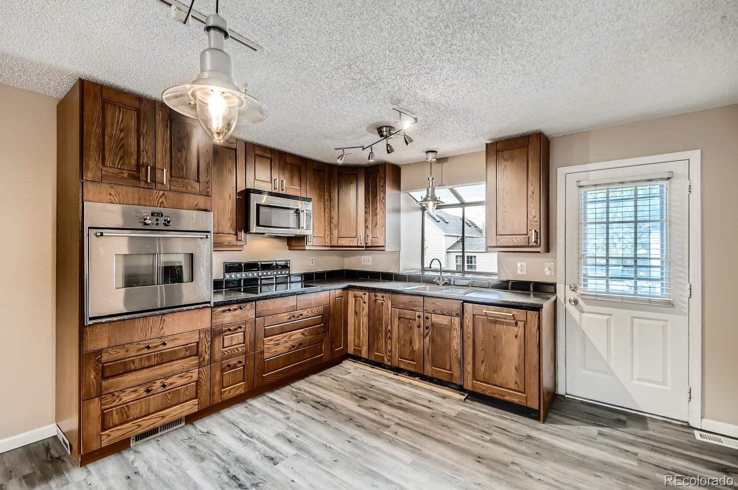 MLS Image #13 for 1119 s waco street,aurora, Colorado