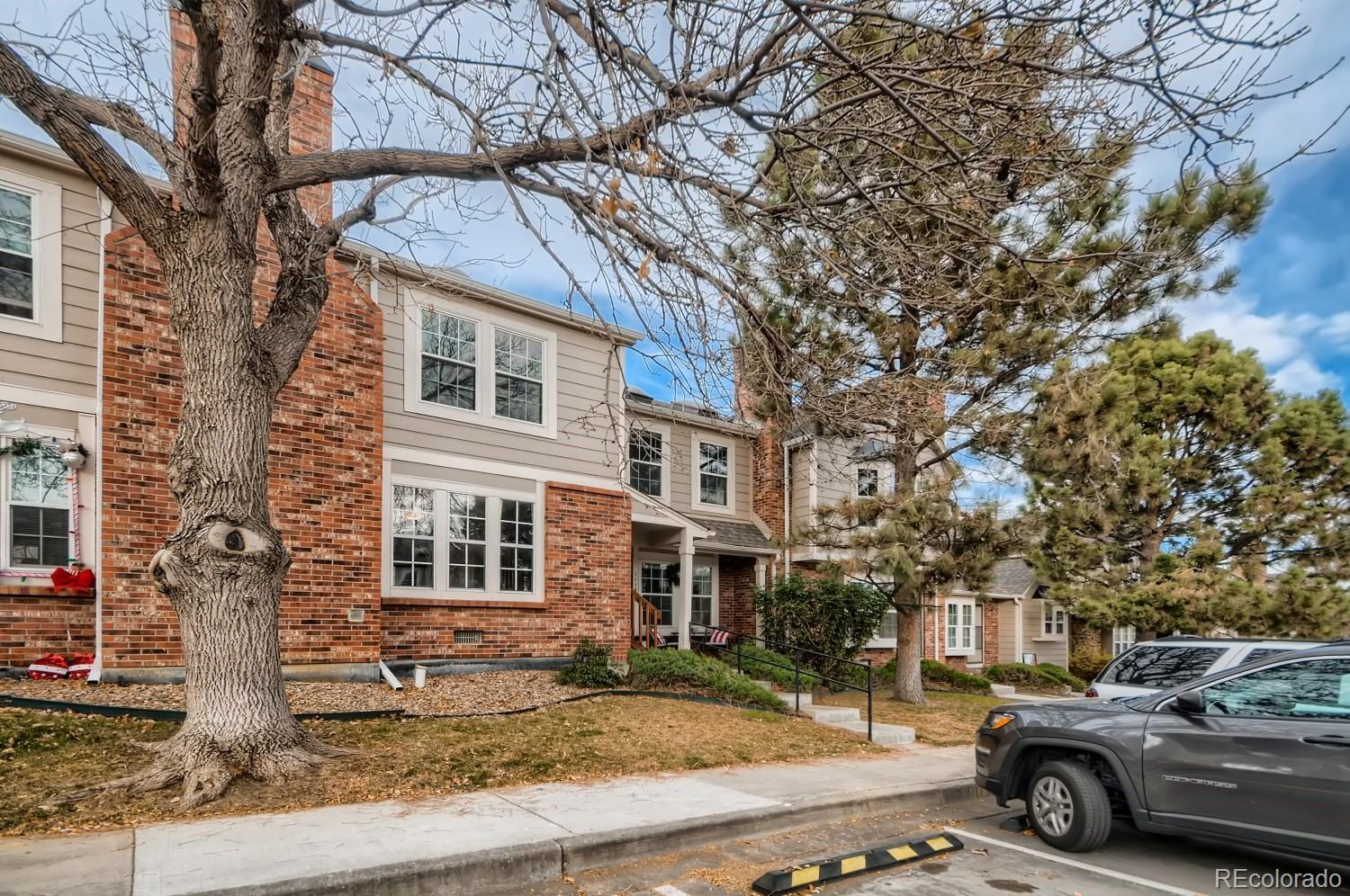 MLS Image #2 for 1119 s waco street,aurora, Colorado