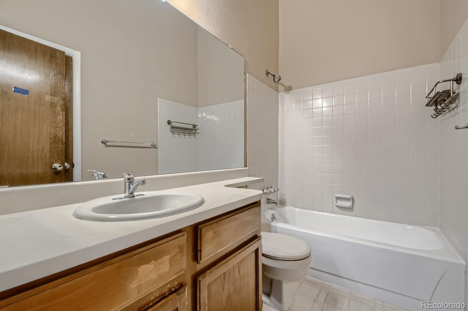 MLS Image #24 for 1119 s waco street,aurora, Colorado