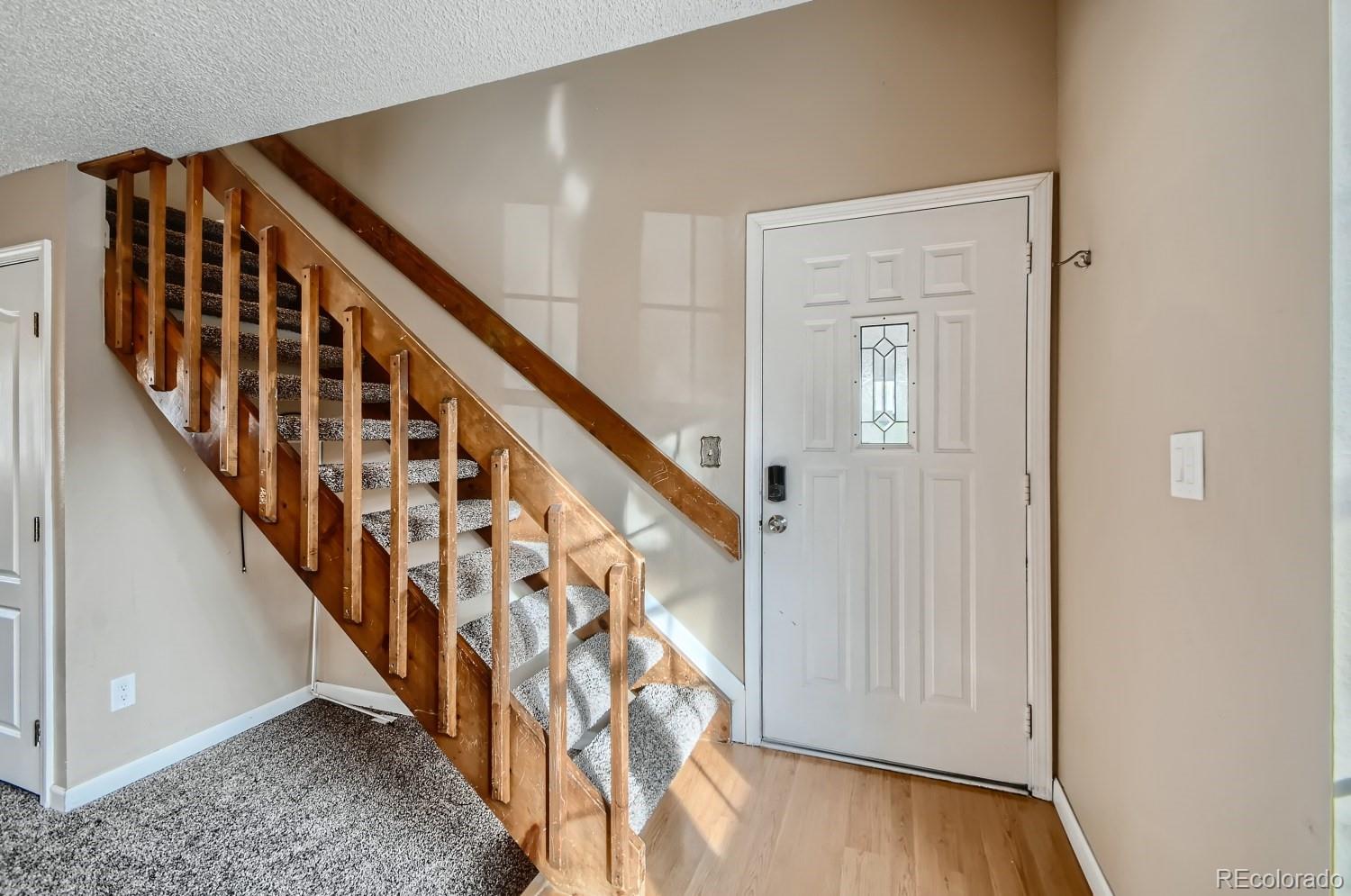 MLS Image #4 for 1119 s waco street,aurora, Colorado