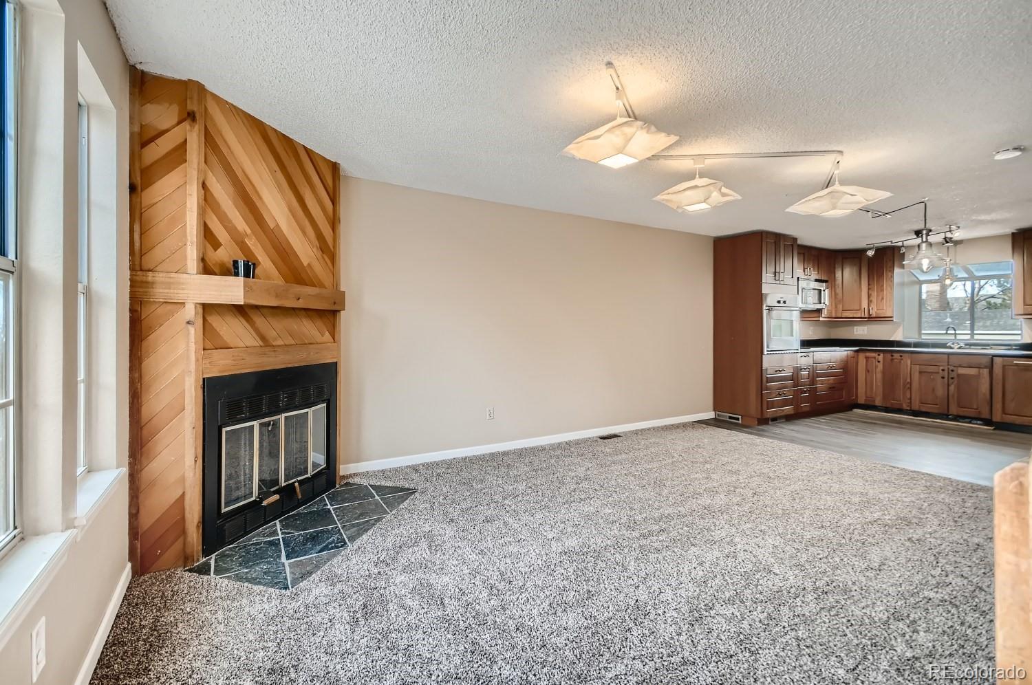 MLS Image #5 for 1119 s waco street,aurora, Colorado