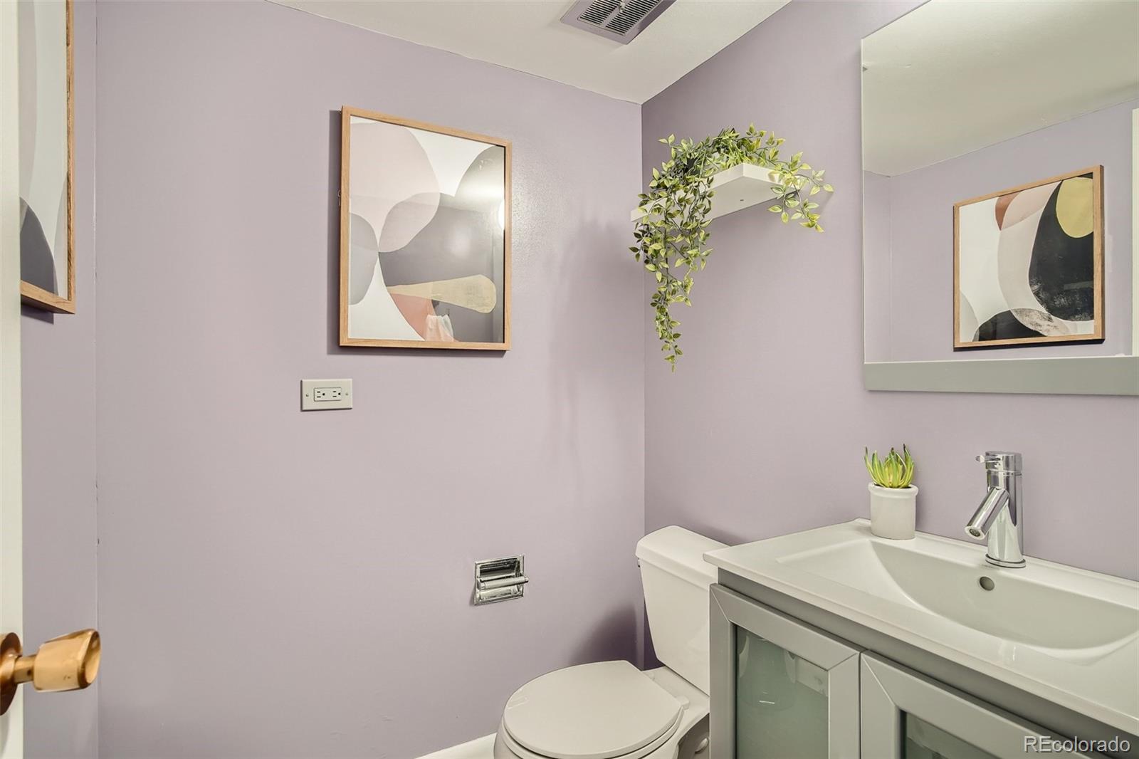 MLS Image #9 for 4570 e yale avenue,denver, Colorado