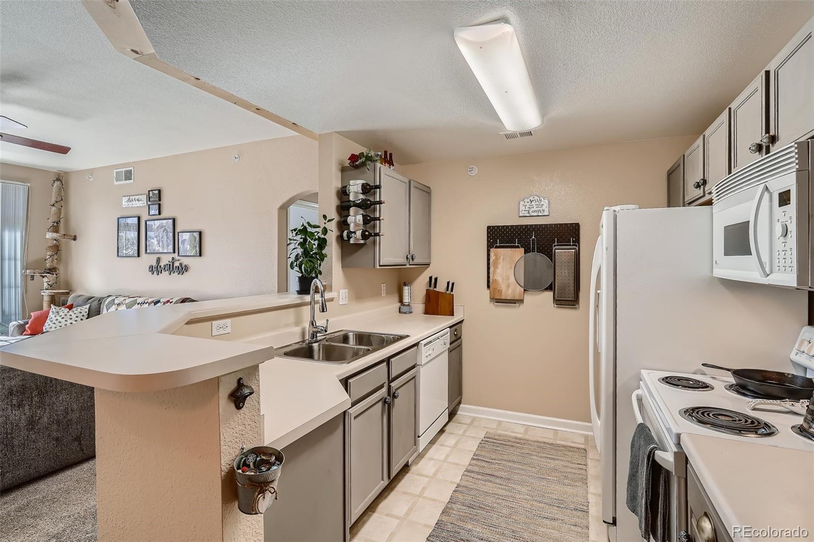 MLS Image #6 for 7440 s blackhawk street,englewood, Colorado