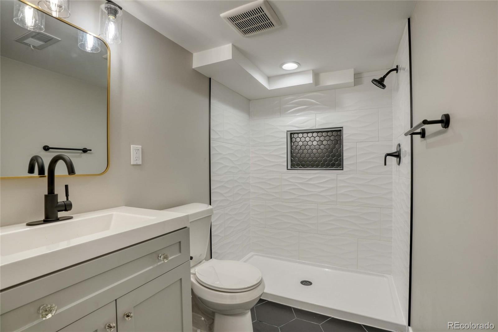 MLS Image #20 for 3201 n fillmore street,denver, Colorado