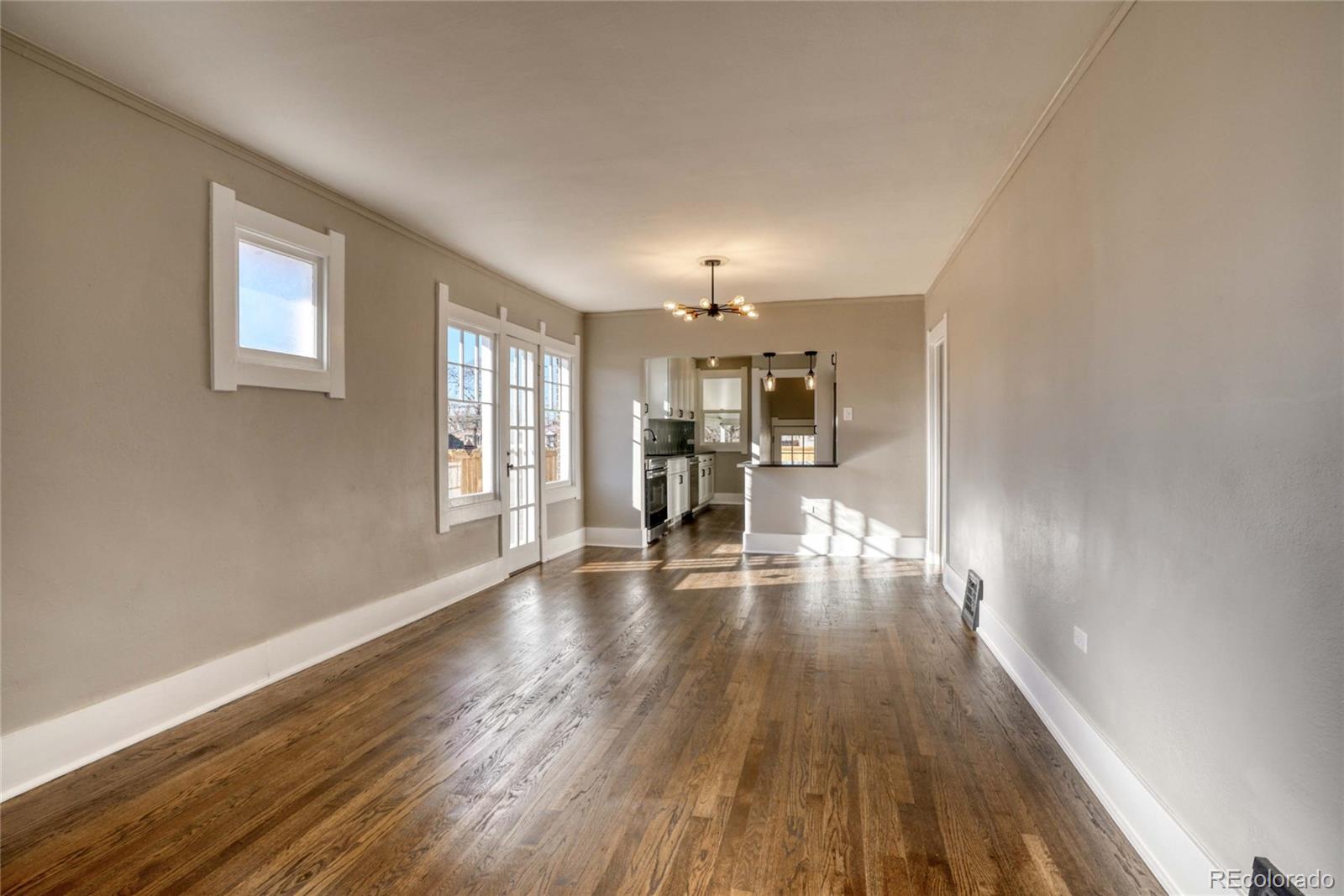 MLS Image #3 for 3201 n fillmore street,denver, Colorado