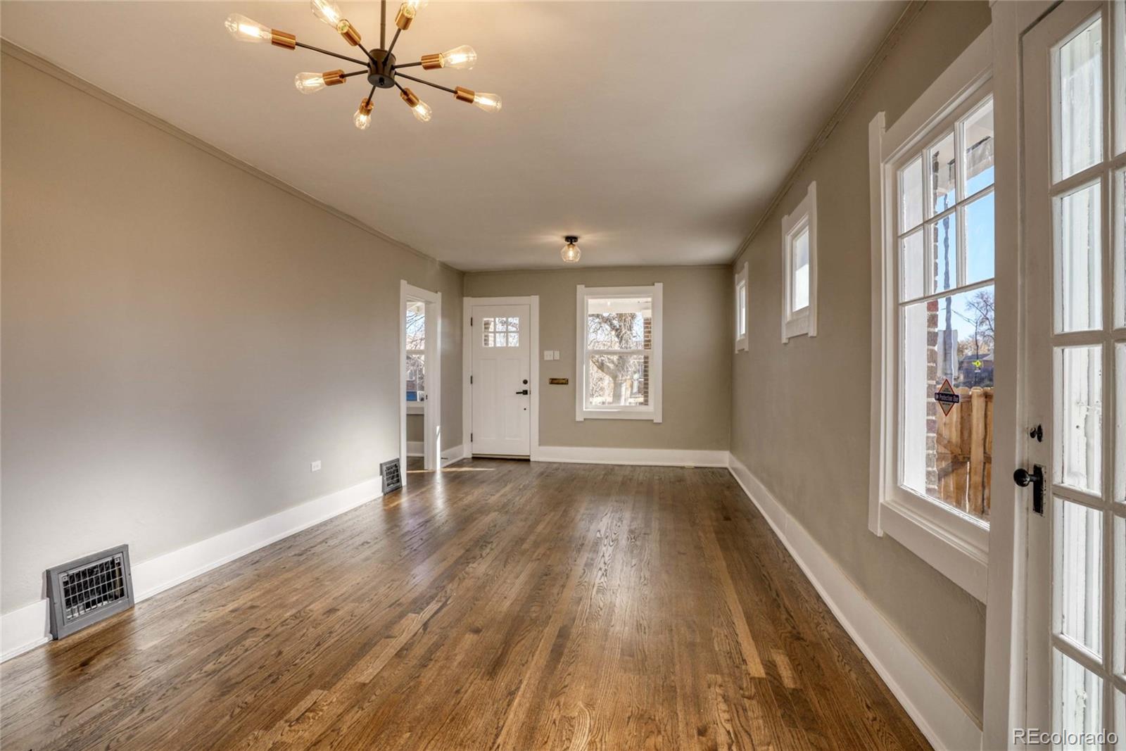 MLS Image #4 for 3201 n fillmore street,denver, Colorado