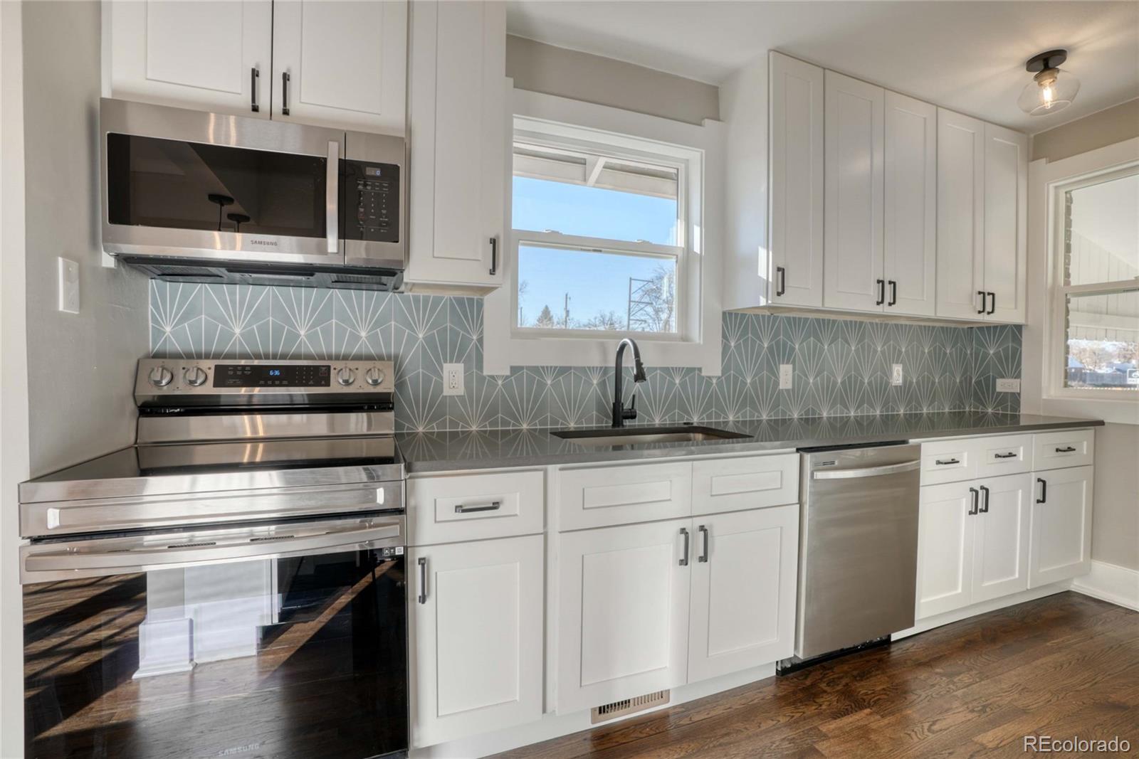 MLS Image #7 for 3201 n fillmore street,denver, Colorado