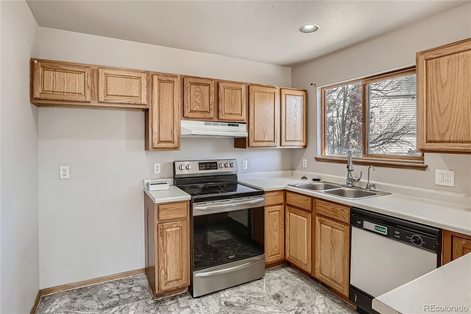 MLS Image #9 for 1010  magic lamp way,monument, Colorado