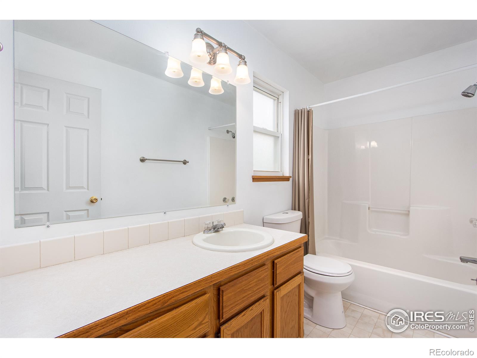 MLS Image #12 for 3913  belmont avenue,evans, Colorado