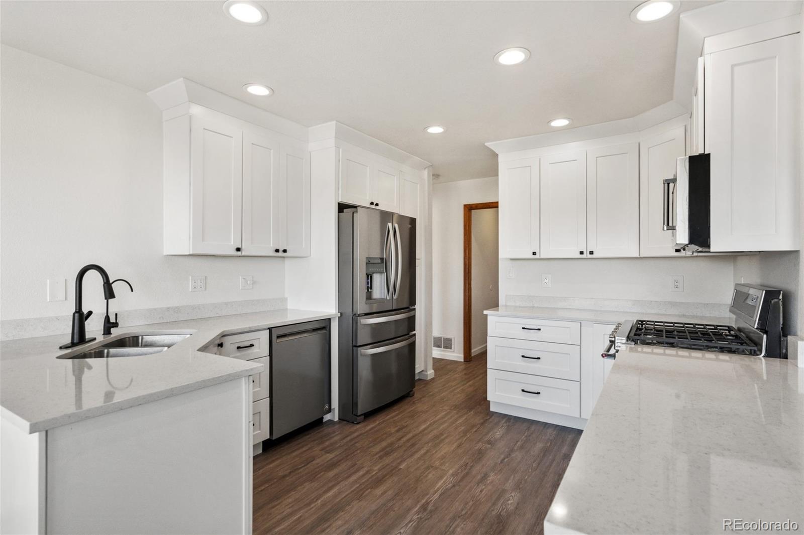 MLS Image #10 for 11388  nucla street,commerce city, Colorado