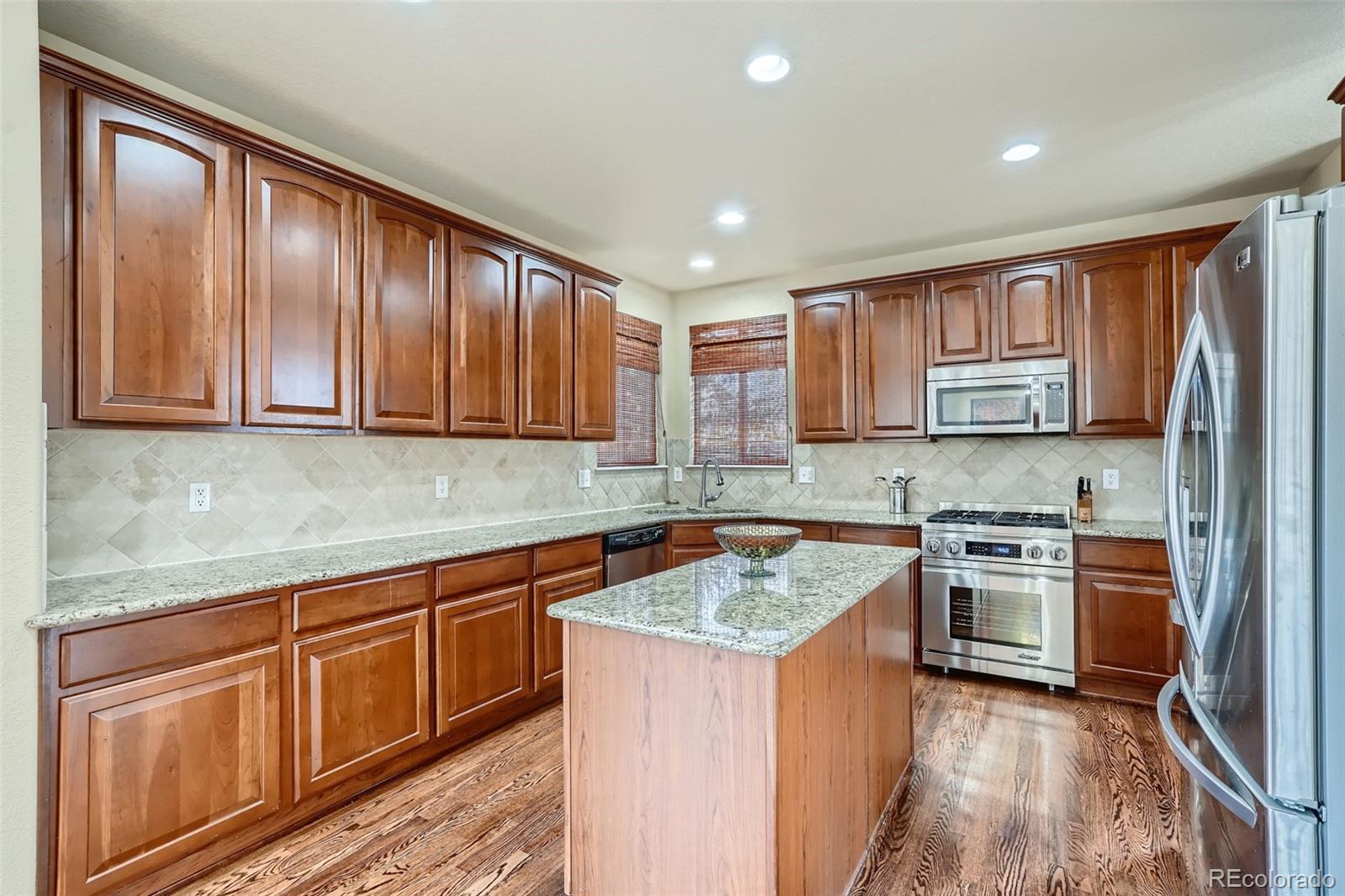 MLS Image #11 for 13255  elk mountain way,broomfield, Colorado
