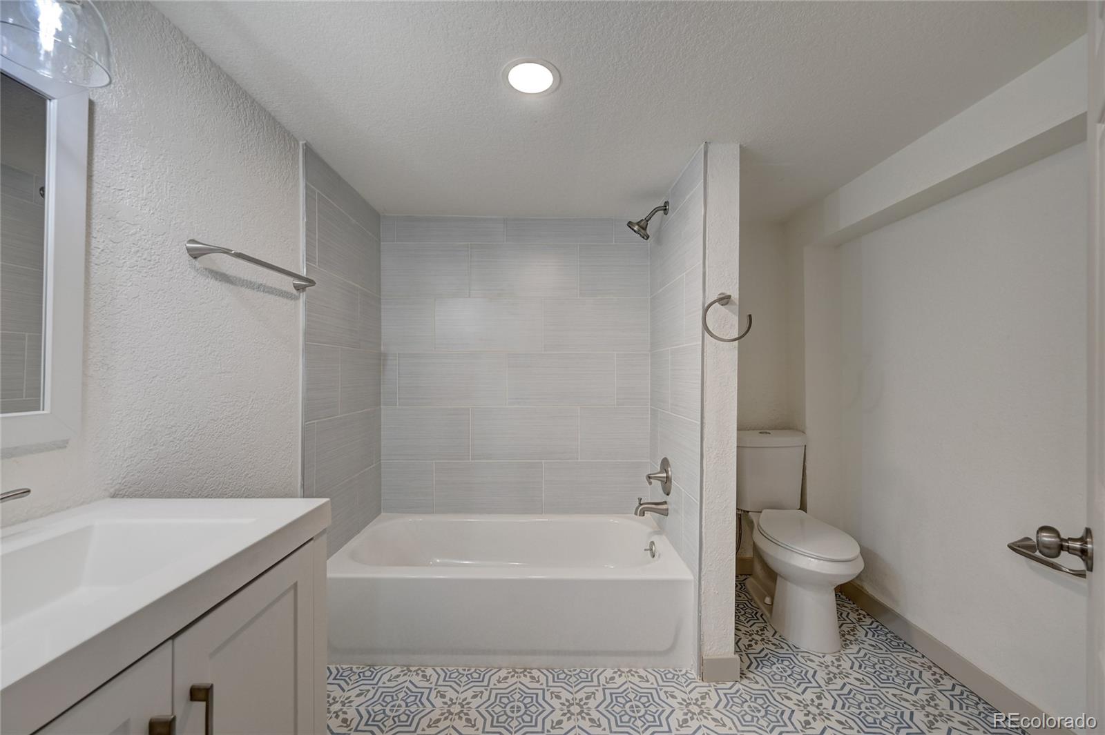 MLS Image #13 for 1249  willow street,denver, Colorado