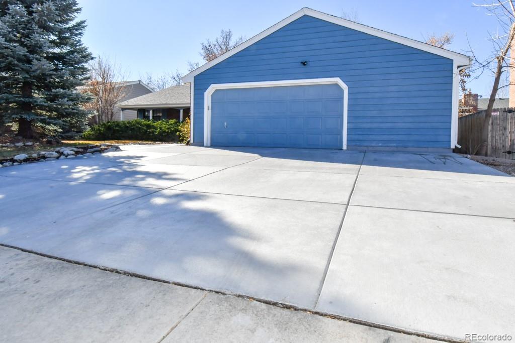 MLS Image #1 for 10115 w arbor place,littleton, Colorado