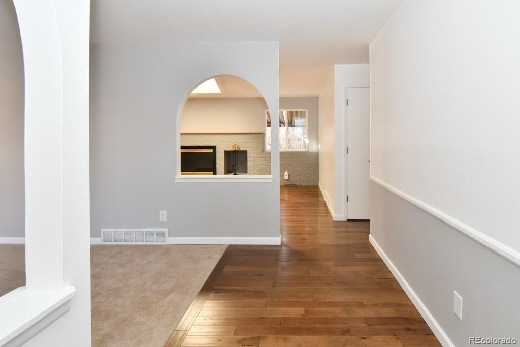 MLS Image #2 for 10115 w arbor place,littleton, Colorado