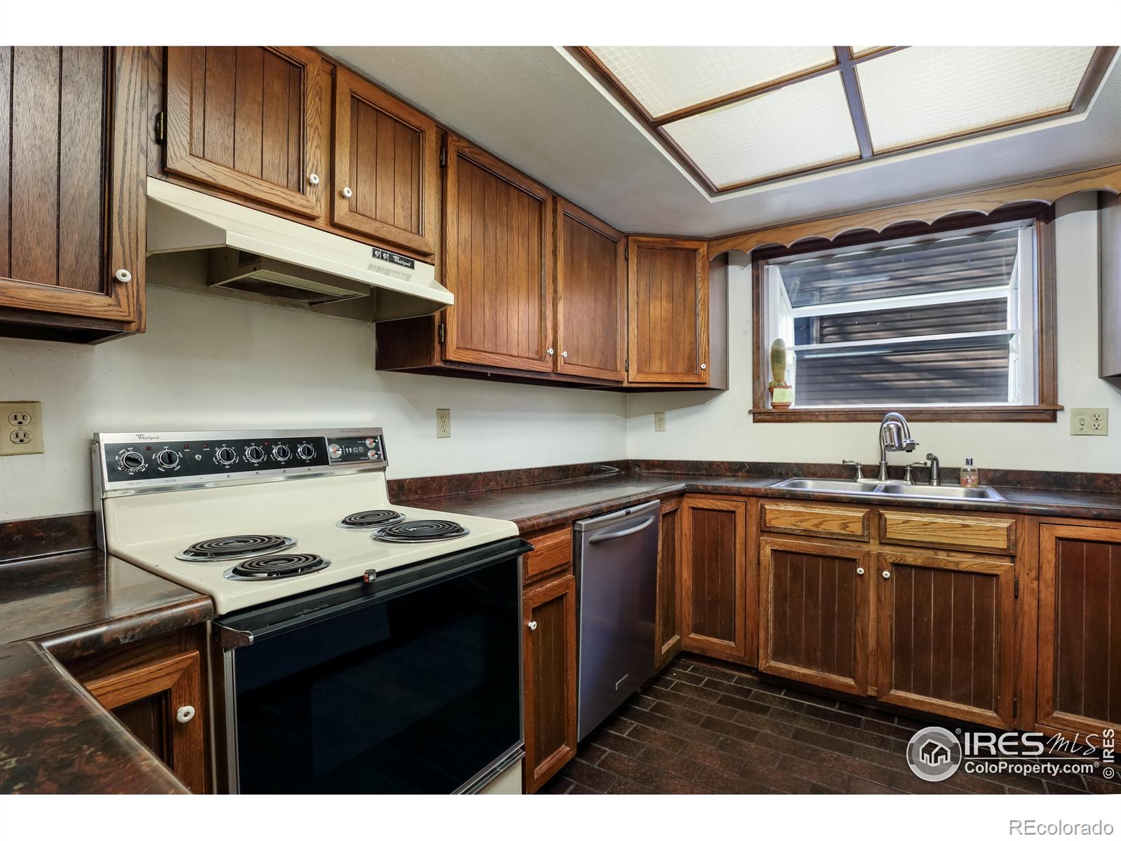 MLS Image #12 for 1006  lee way,longmont, Colorado