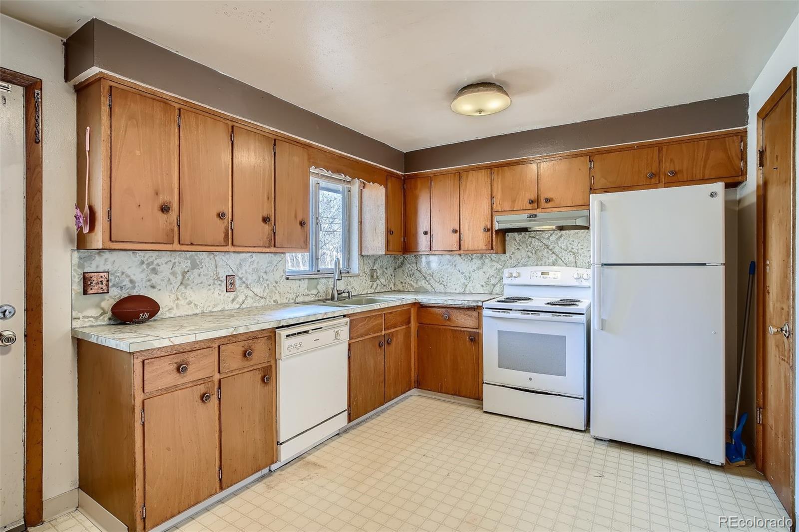 MLS Image #10 for 8497 w 62nd place,arvada, Colorado