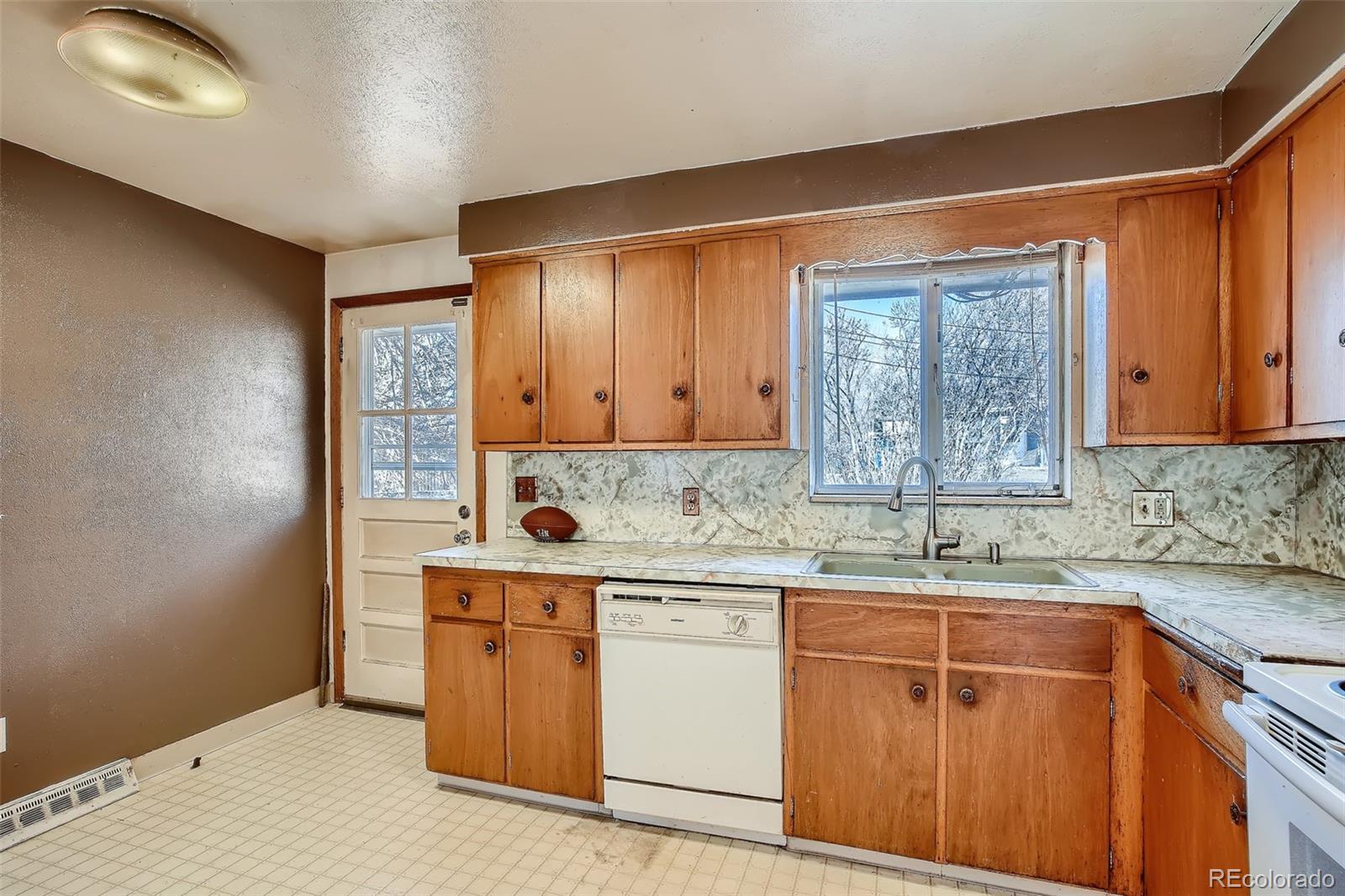 MLS Image #12 for 8497 w 62nd place,arvada, Colorado