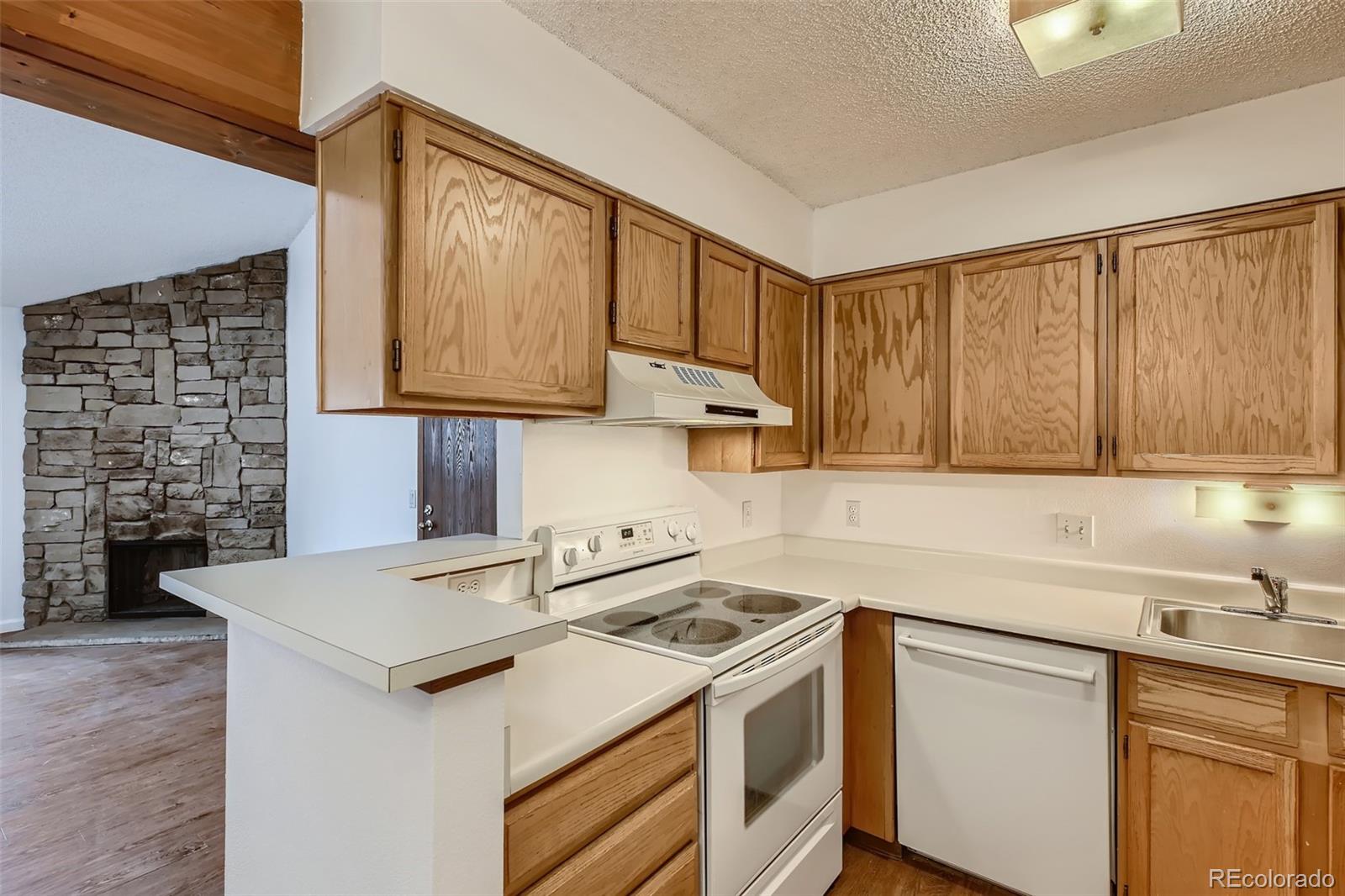 MLS Image #12 for 3275 s ammons street,lakewood, Colorado