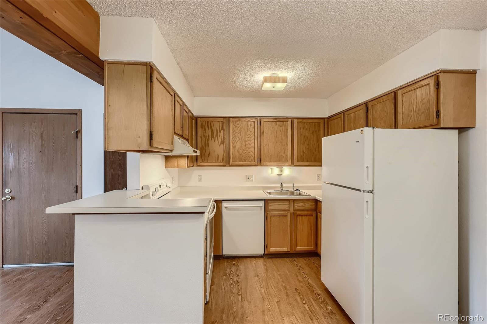 MLS Image #14 for 3275 s ammons street,lakewood, Colorado