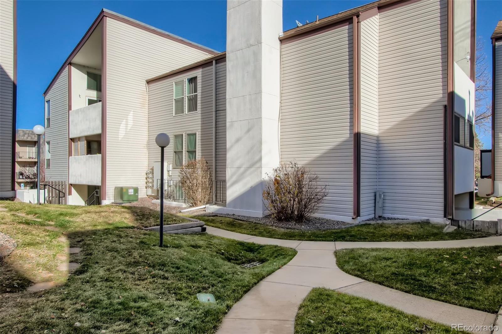 MLS Image #11 for 14934 e hampden circle,aurora, Colorado