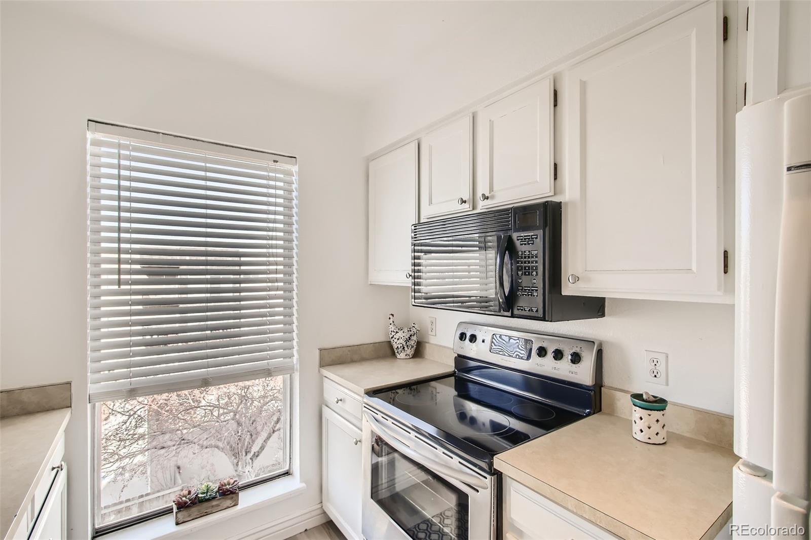 MLS Image #3 for 14934 e hampden circle,aurora, Colorado