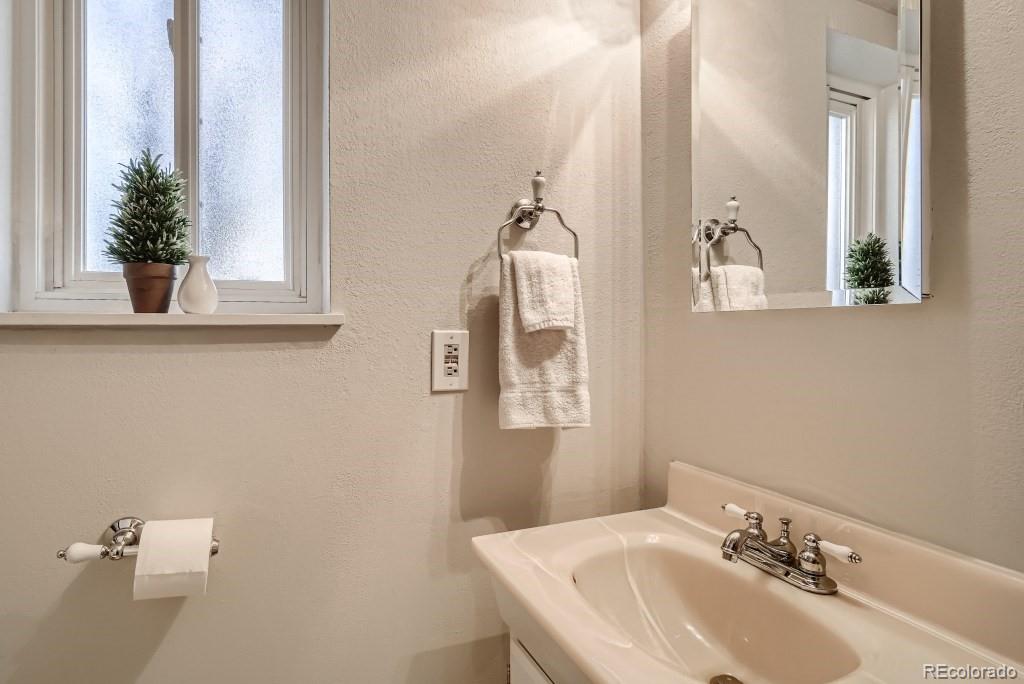 MLS Image #21 for 1812 s norfolk street,aurora, Colorado