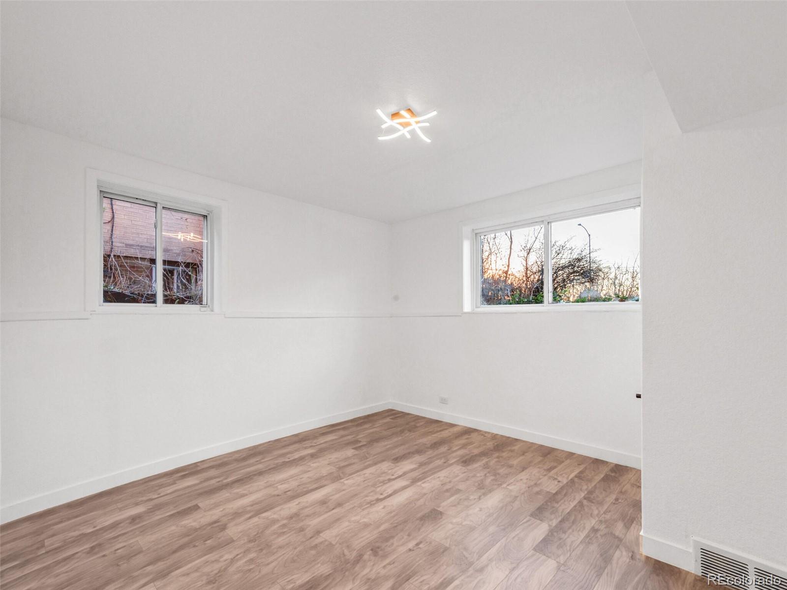 MLS Image #14 for 1620  colorado boulevard,denver, Colorado