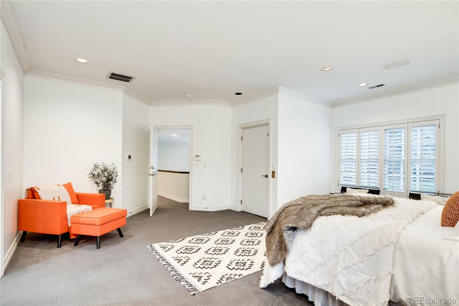 MLS Image #18 for 2450 e alameda avenue,denver, Colorado