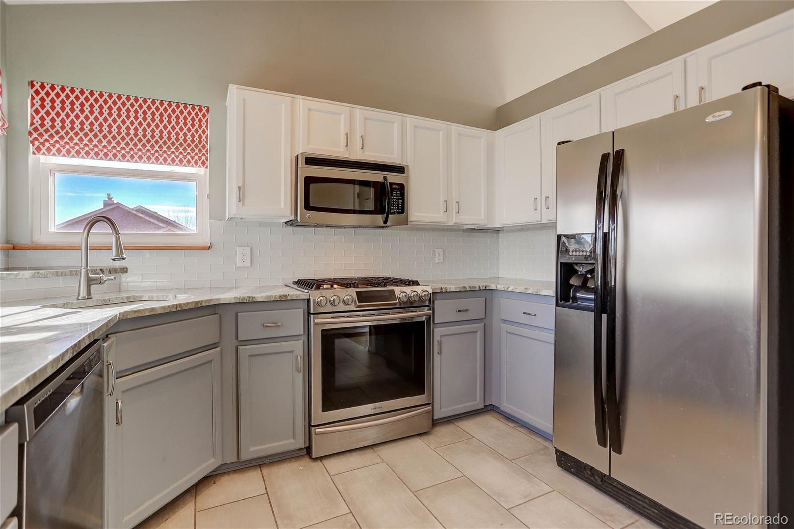 MLS Image #11 for 9119 w maryland place,lakewood, Colorado