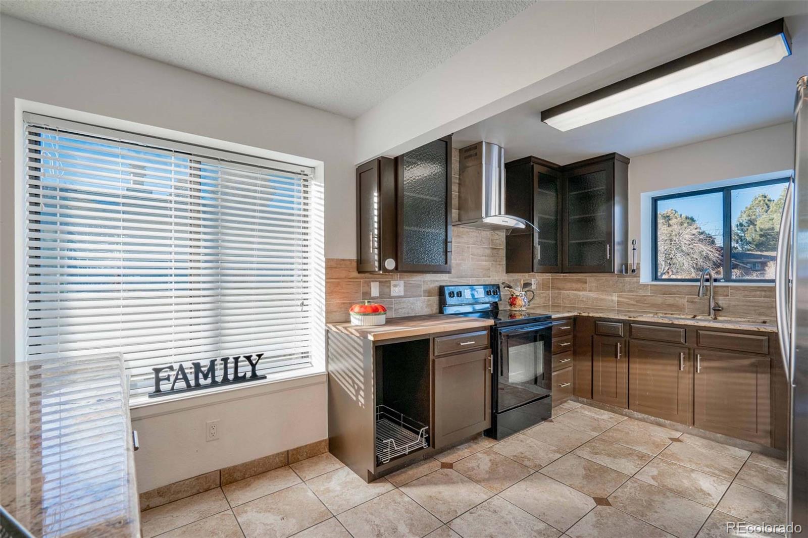 MLS Image #6 for 6480 w chatfield avenue,littleton, Colorado