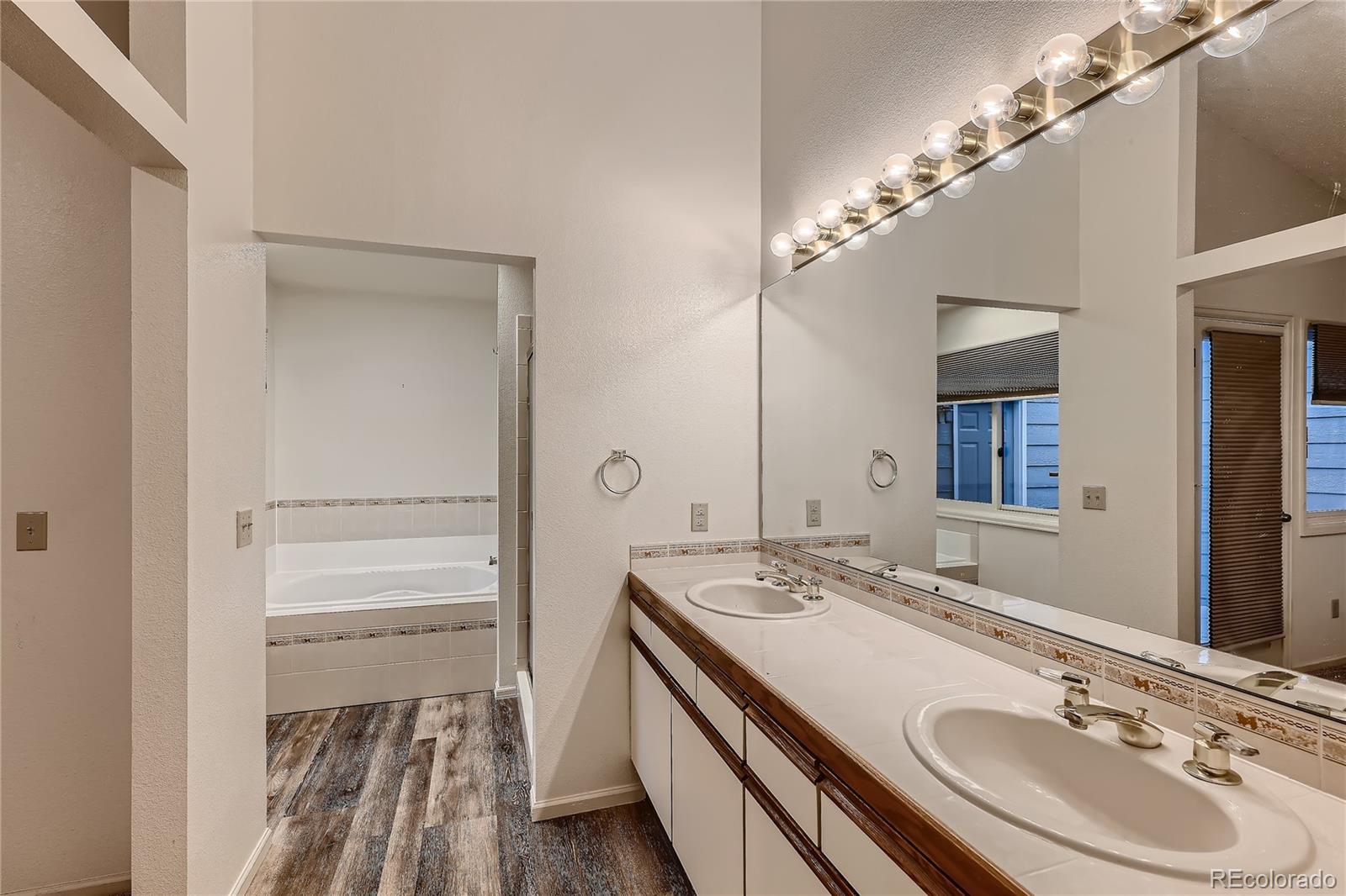 MLS Image #15 for 8040 e dartmouth avenue,denver, Colorado