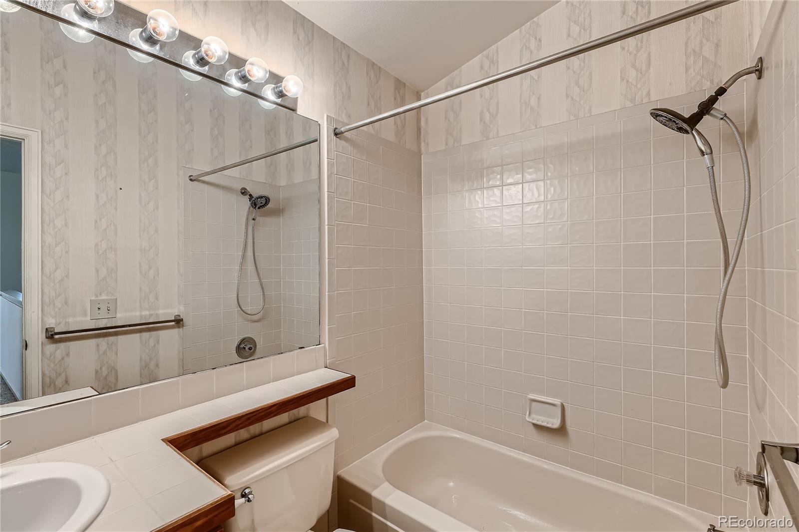 MLS Image #19 for 8040 e dartmouth avenue,denver, Colorado