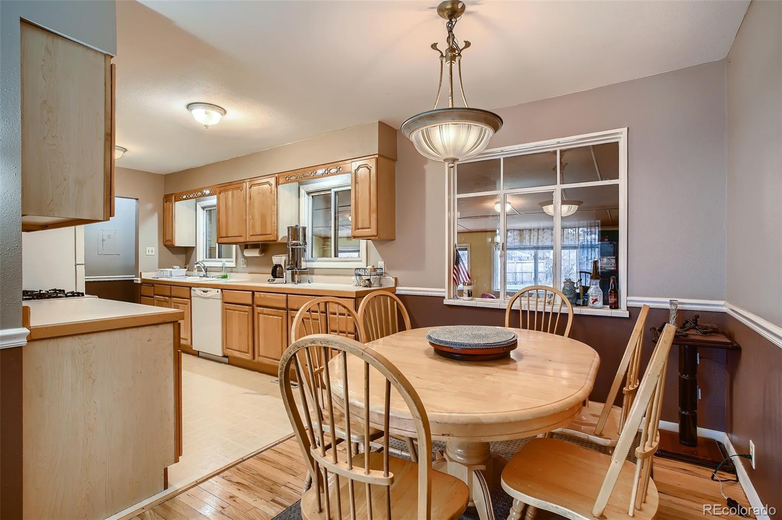 MLS Image #10 for 4748 s irving street,englewood, Colorado