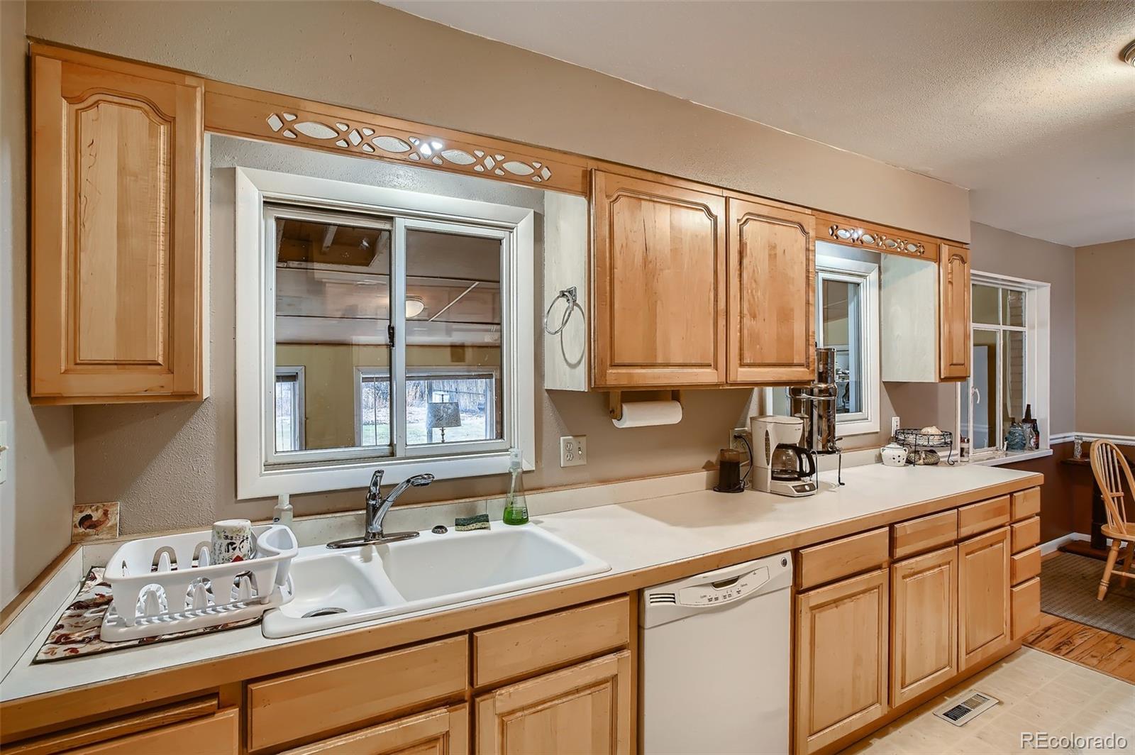 MLS Image #8 for 4748 s irving street,englewood, Colorado