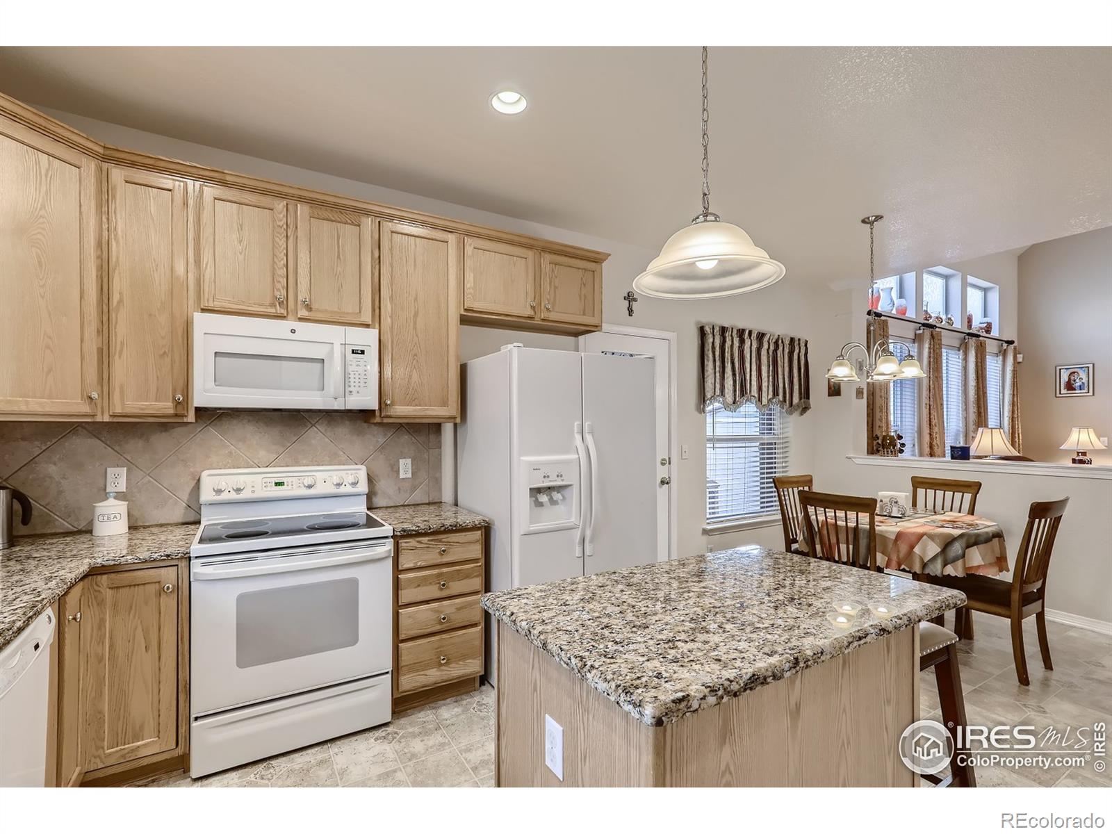 MLS Image #10 for 15433 e 7th avenue,aurora, Colorado