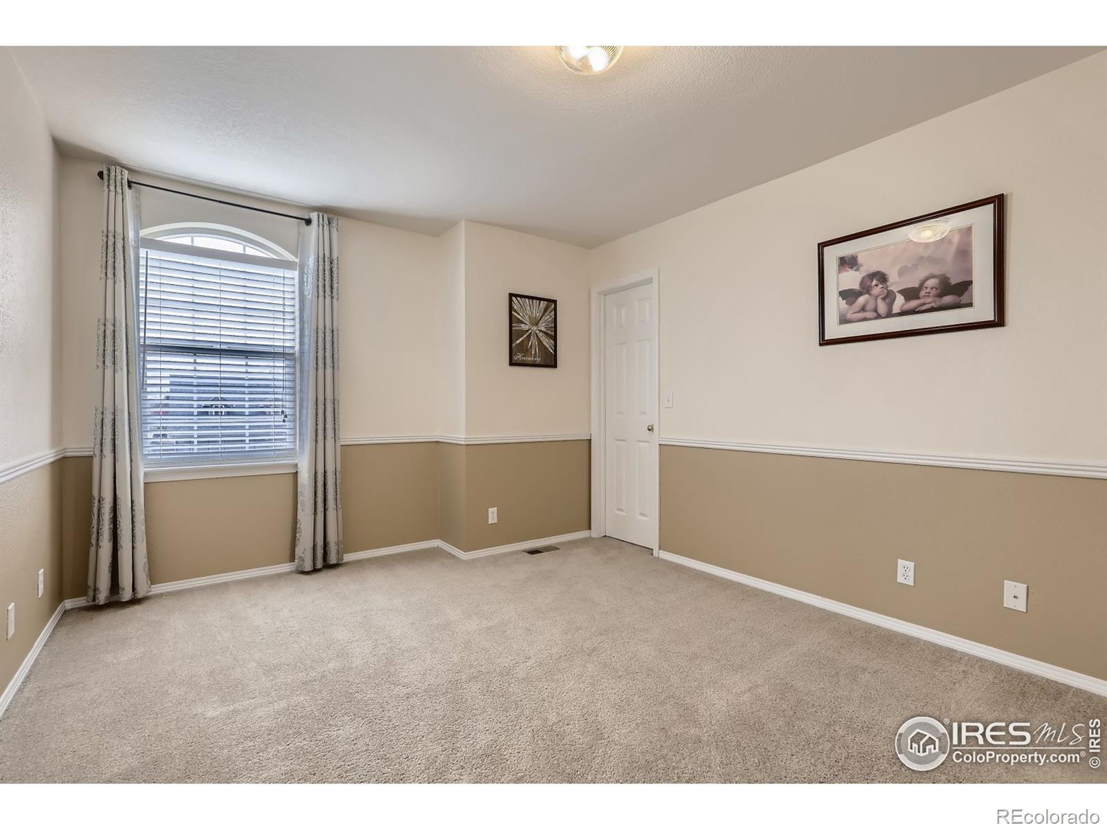 MLS Image #20 for 15433 e 7th avenue,aurora, Colorado