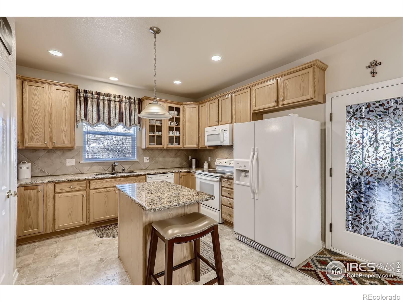 MLS Image #4 for 15433 e 7th avenue,aurora, Colorado