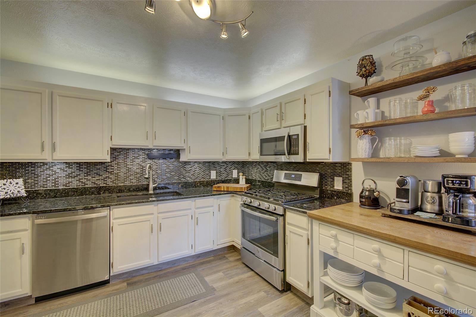 MLS Image #6 for 11720 w 66th place b,arvada, Colorado