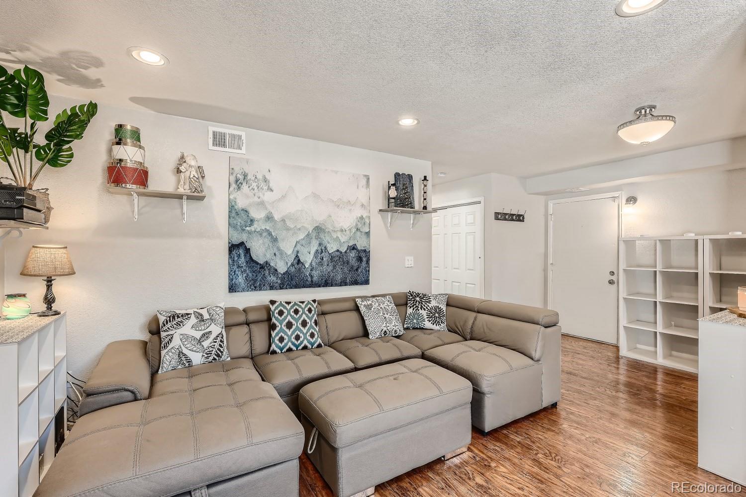 MLS Image #7 for 3011 s ursula circle,aurora, Colorado