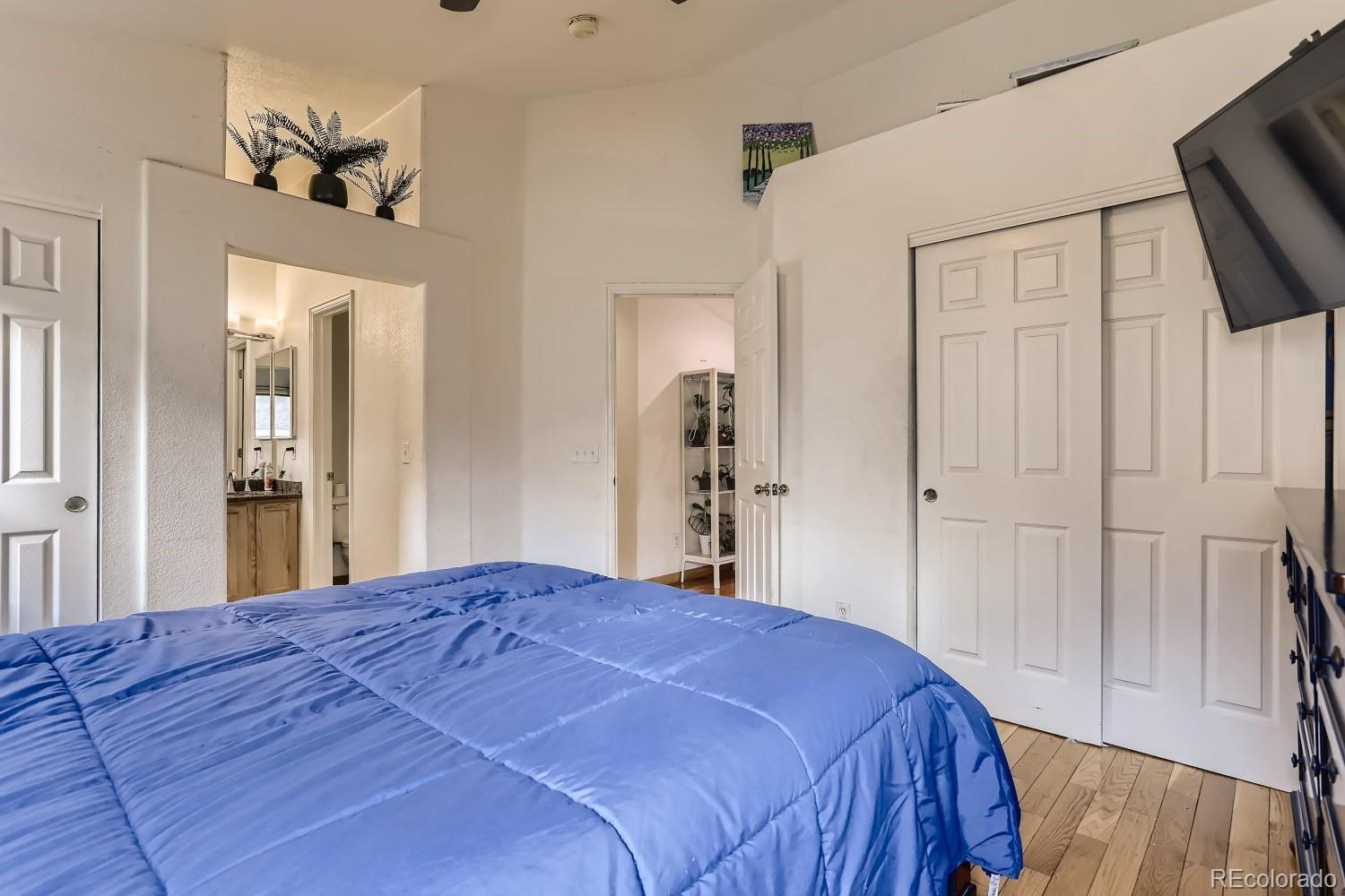 MLS Image #12 for 1210 s boston street,denver, Colorado