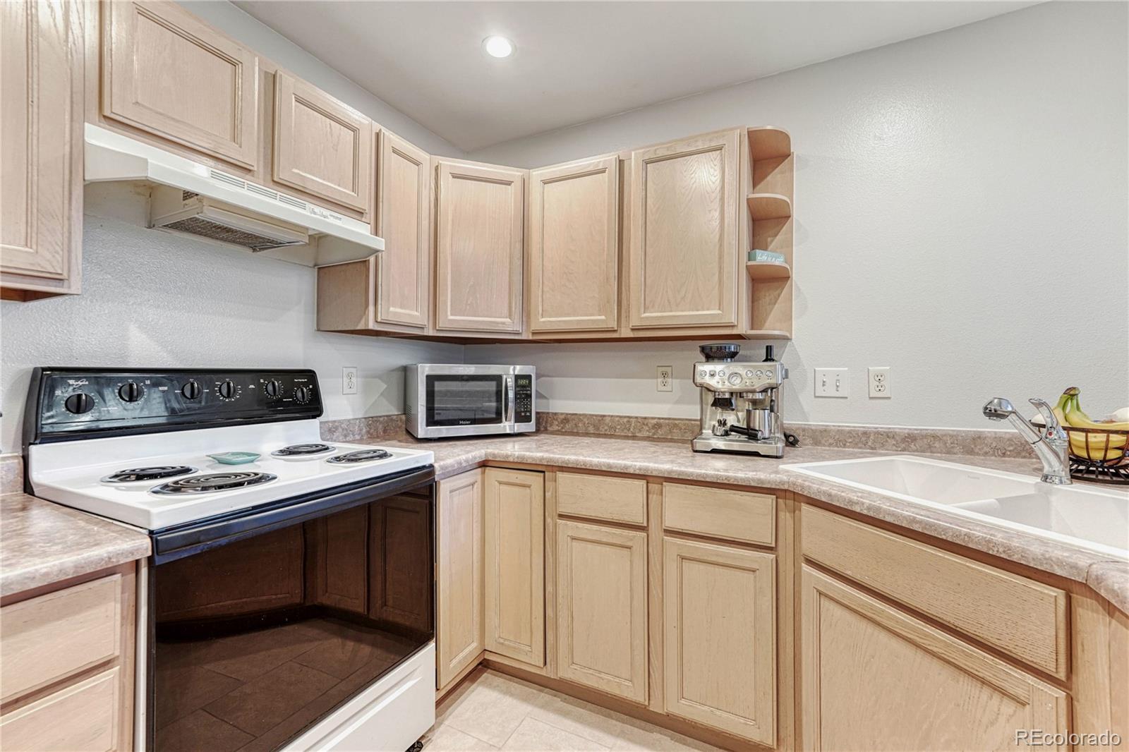 MLS Image #11 for 6310  oak street,arvada, Colorado