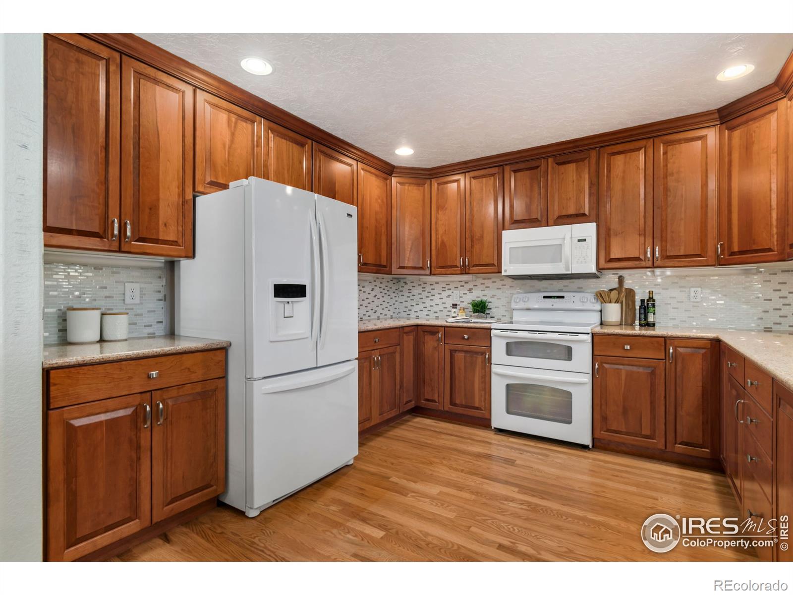 MLS Image #10 for 2010  46th avenue,greeley, Colorado