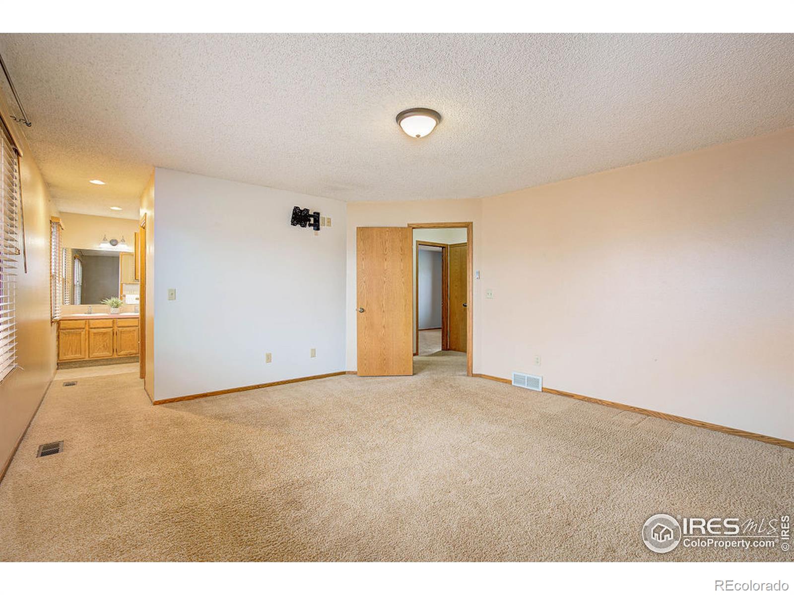 MLS Image #19 for 951  claremont place,loveland, Colorado