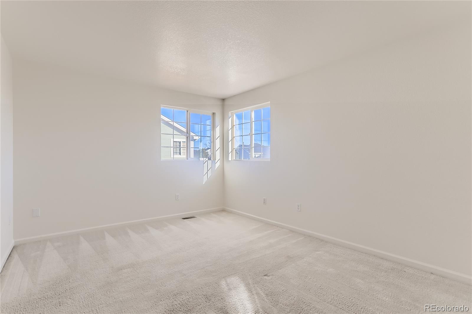 MLS Image #11 for 2626 s danube way,aurora, Colorado