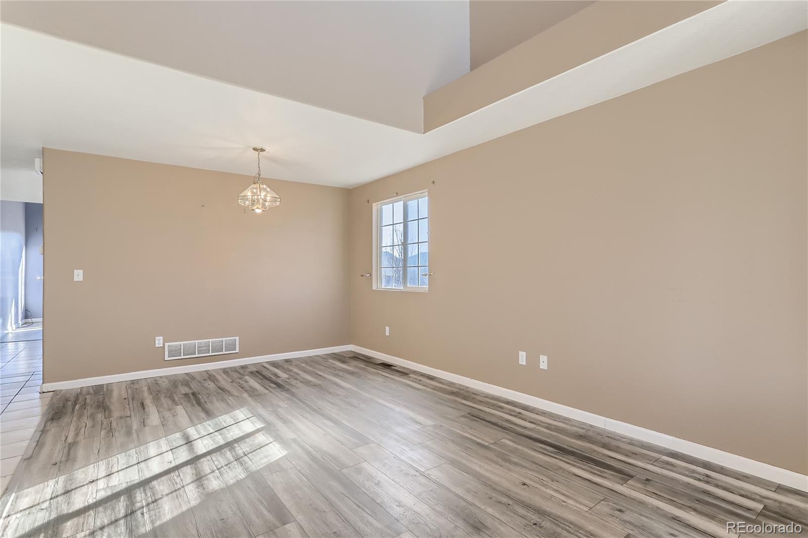MLS Image #2 for 2626 s danube way,aurora, Colorado