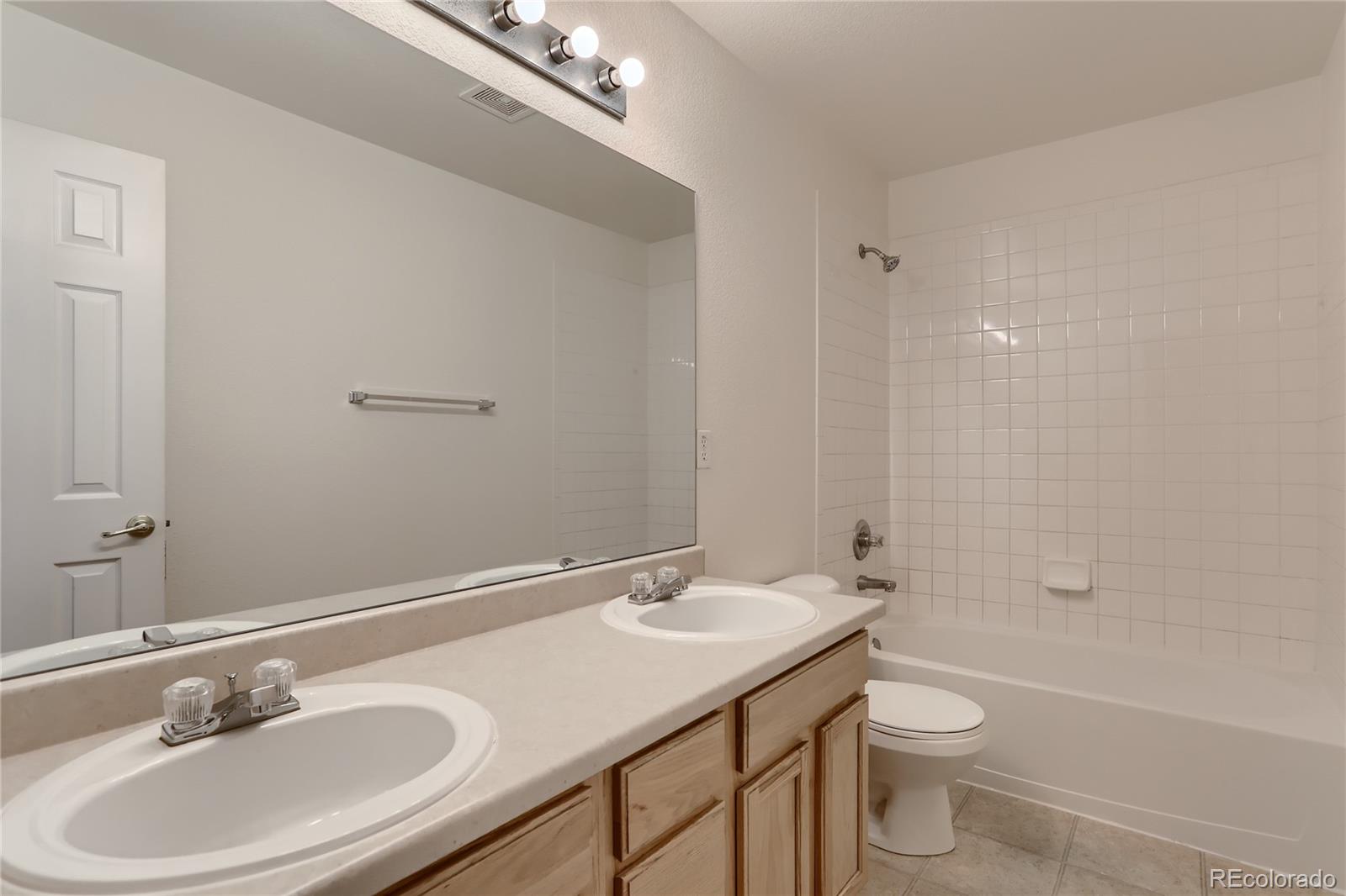 MLS Image #23 for 2626 s danube way,aurora, Colorado