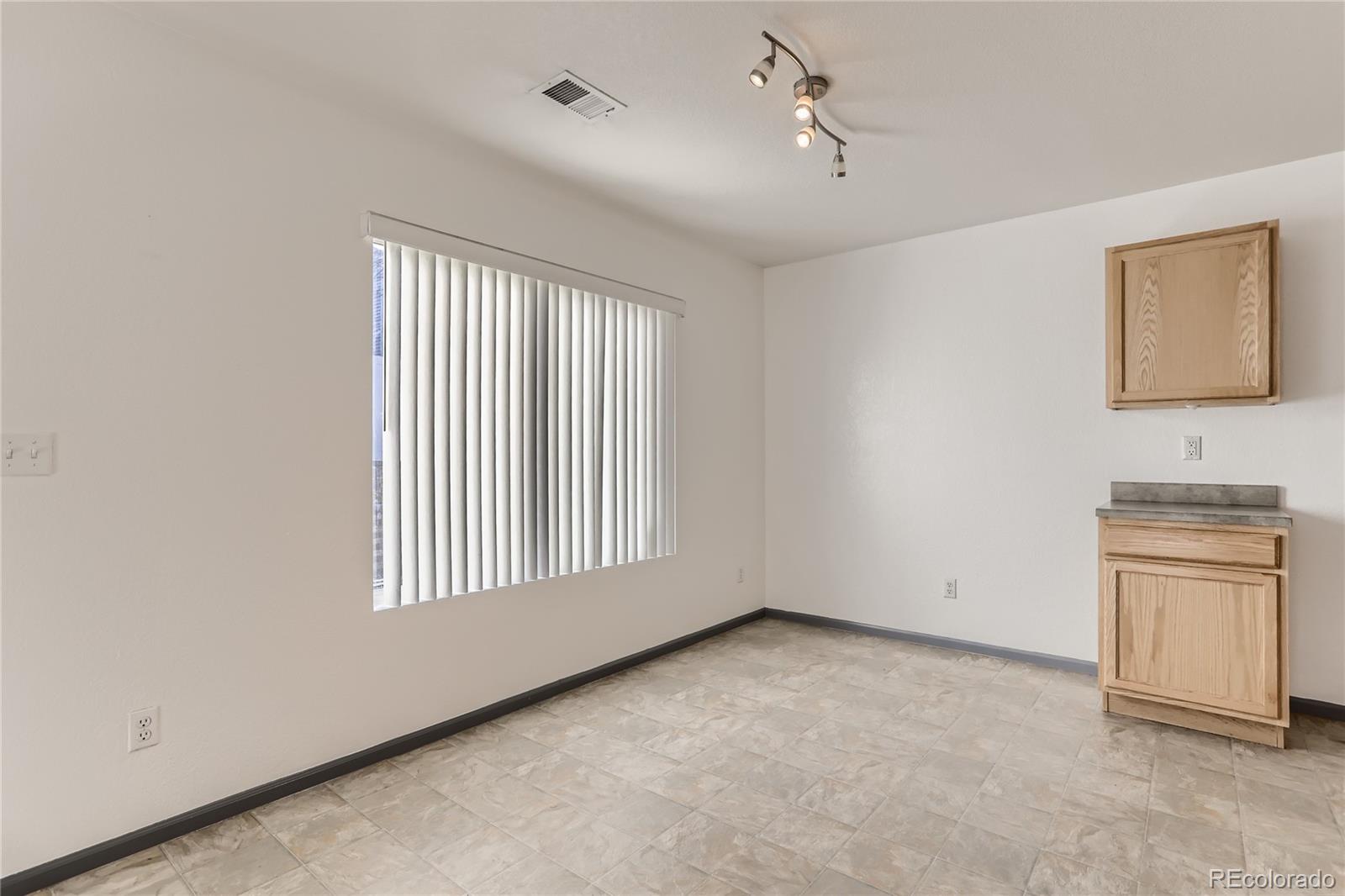 MLS Image #12 for 5562  halifax court,denver, Colorado